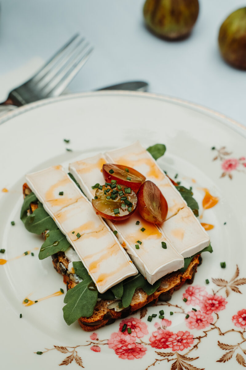 VANOZZA Brie Natur Anrichteidee