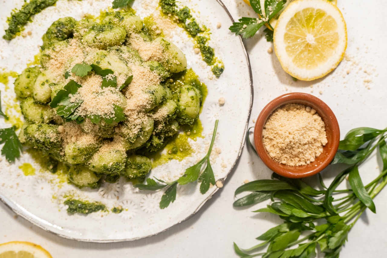 Pesto vegan mit Petersilie, Zitrone, Parmesan – VANOZZA foods